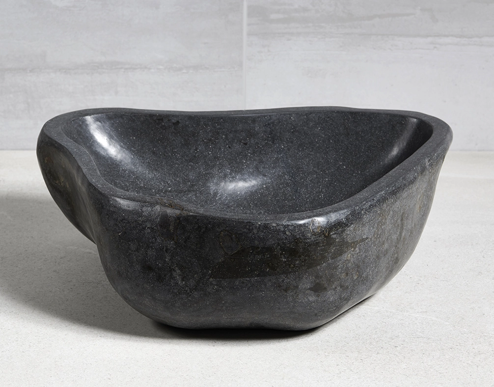 раковина из речного камня 51x40x15