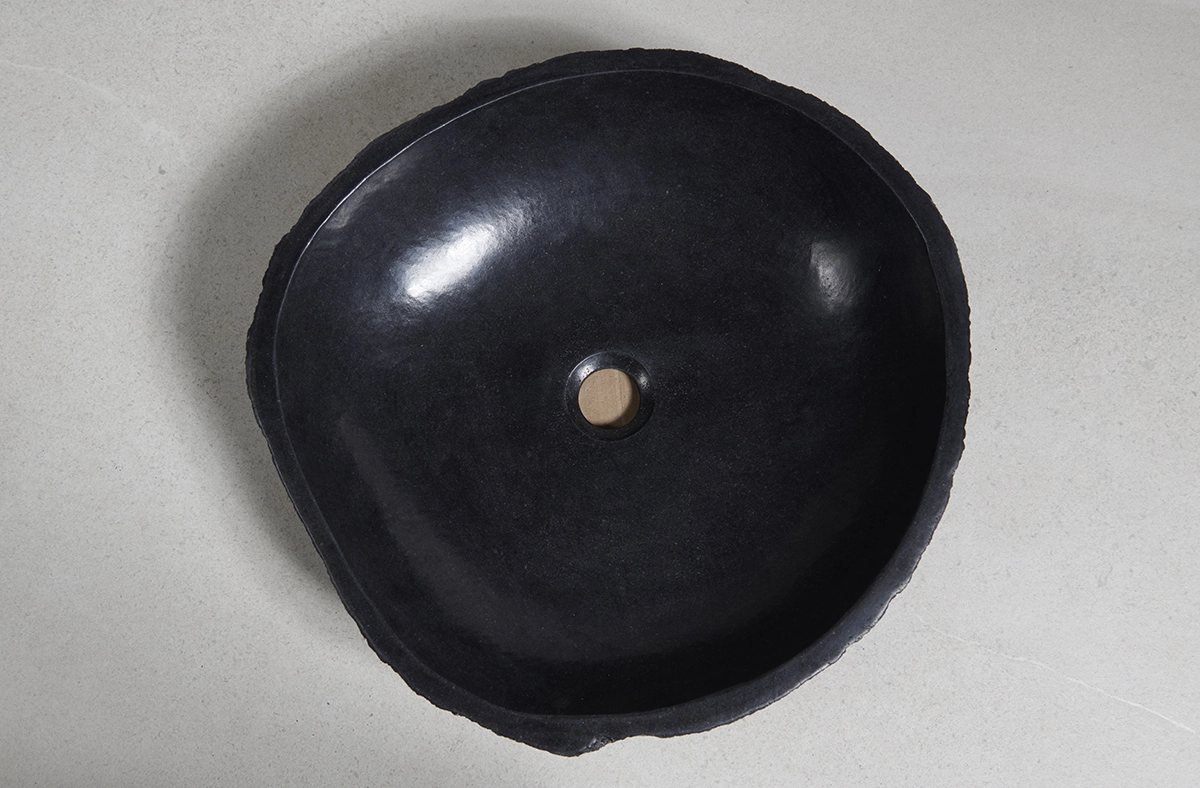 раковина из речного камня 45х45х10