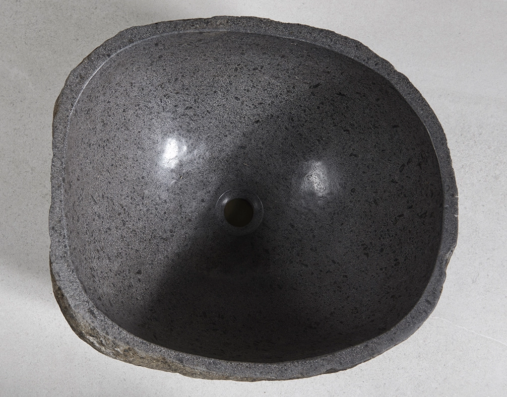 раковина из речного камня 45х40х25