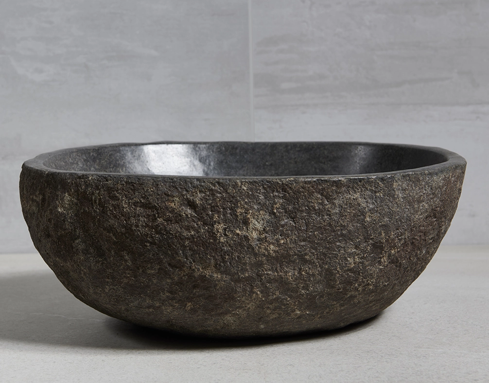 раковина из речного камня 41x35x15