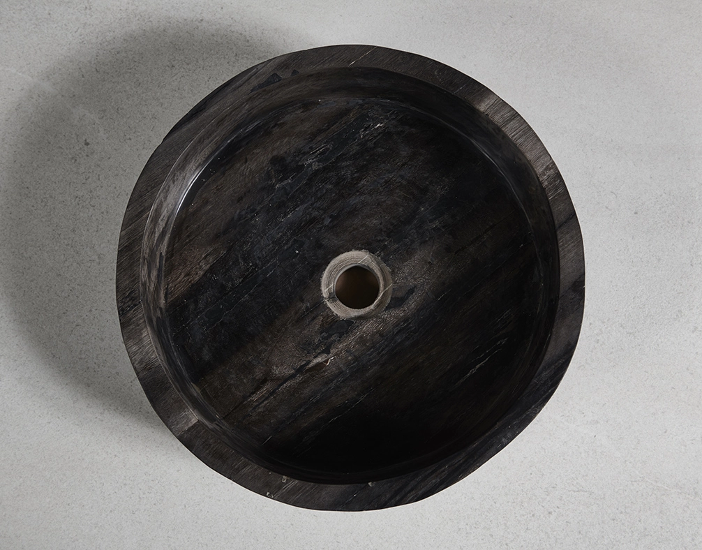 Раковина из окаменелого дерева 40x40x11