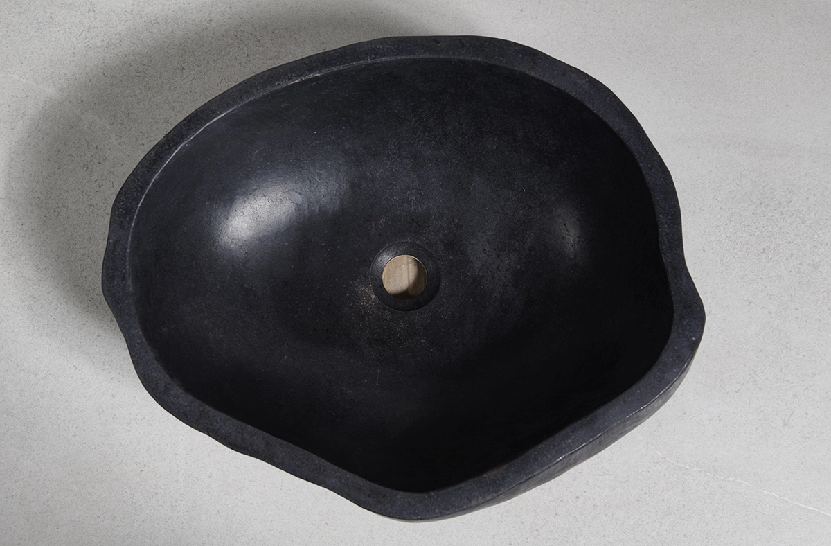 раковина из речного камня 51x41x15