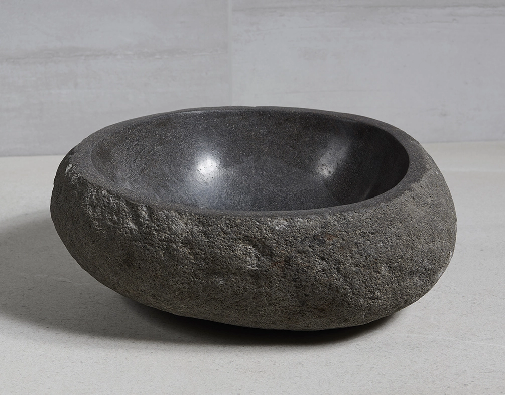 раковина из речного камня 38x34x15